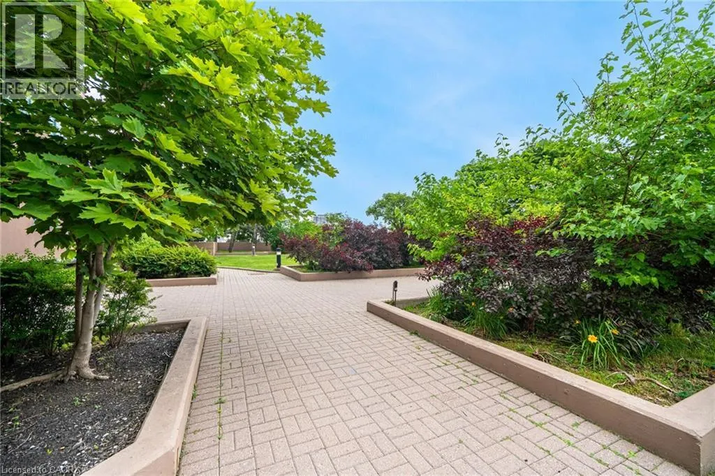 115 HILLCREST Avenue Unit# 615, #615