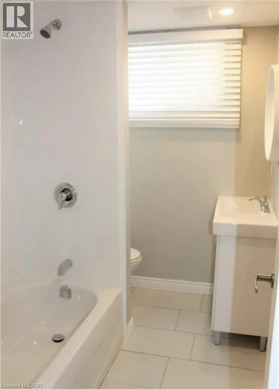 89 REGENT Drive Unit# LOWER, #LOWER