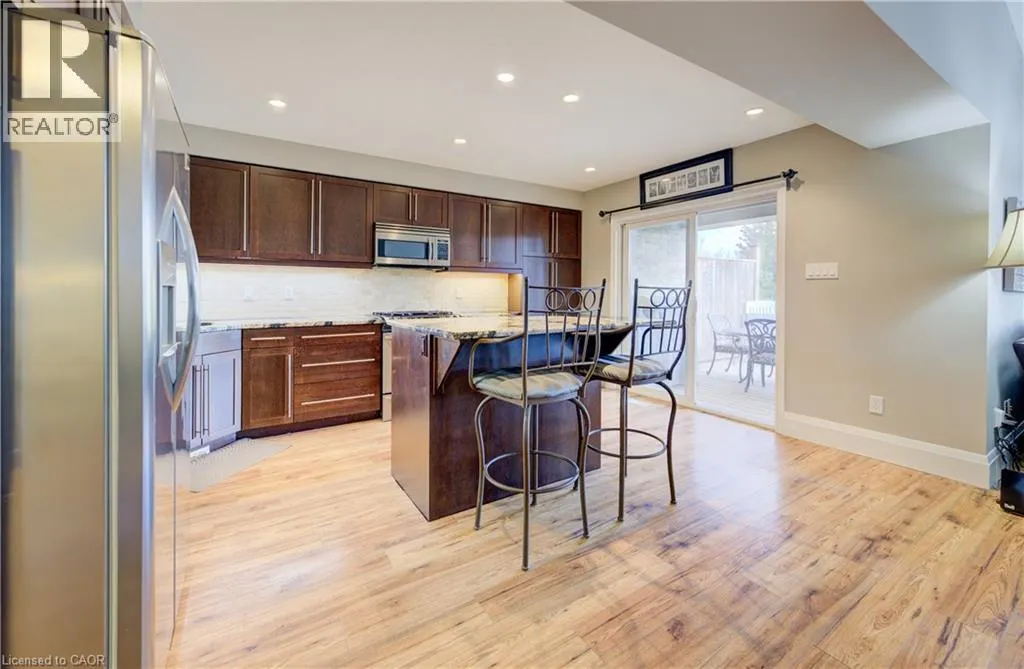 131 RAVENSWOOD Road