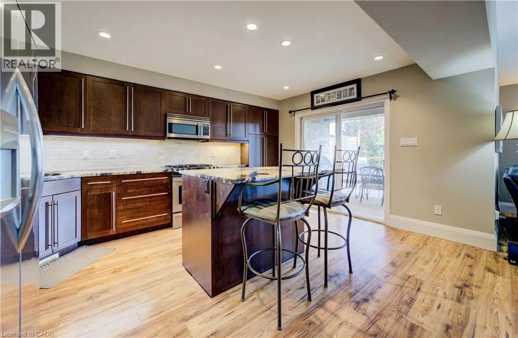 131 RAVENSWOOD Road