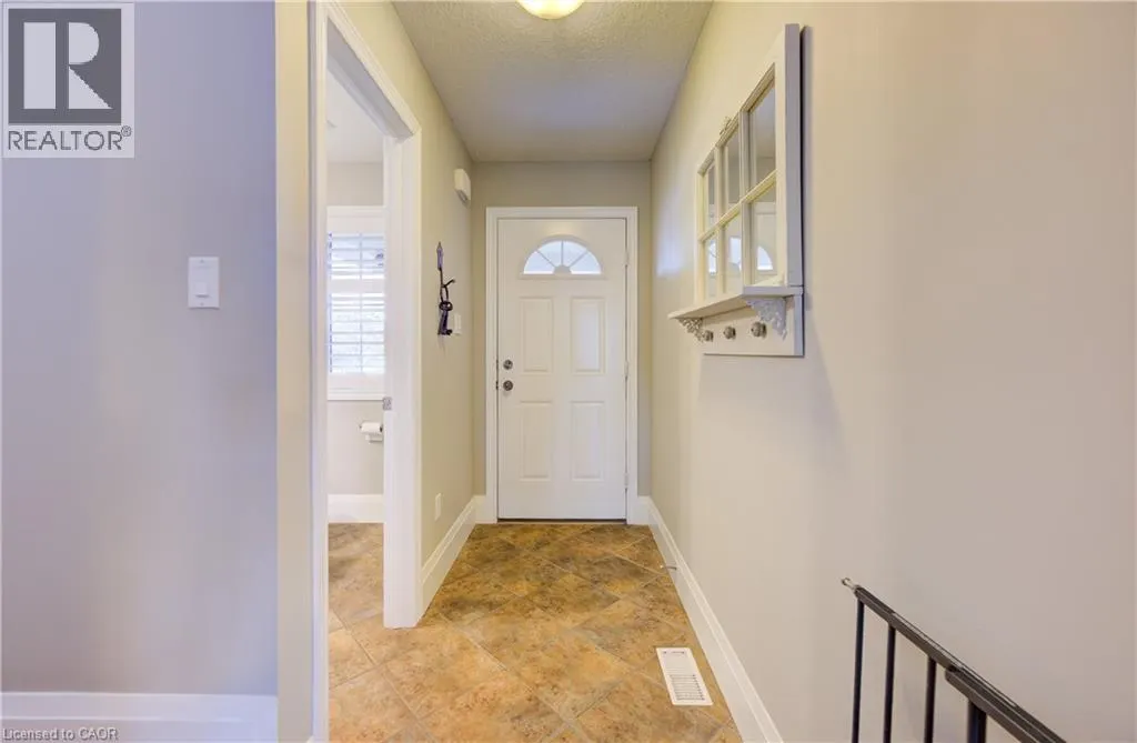 131 RAVENSWOOD Road