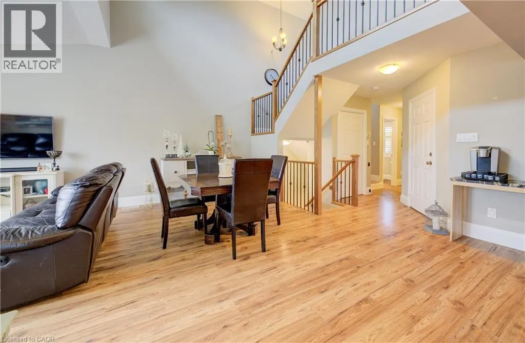 131 RAVENSWOOD Road