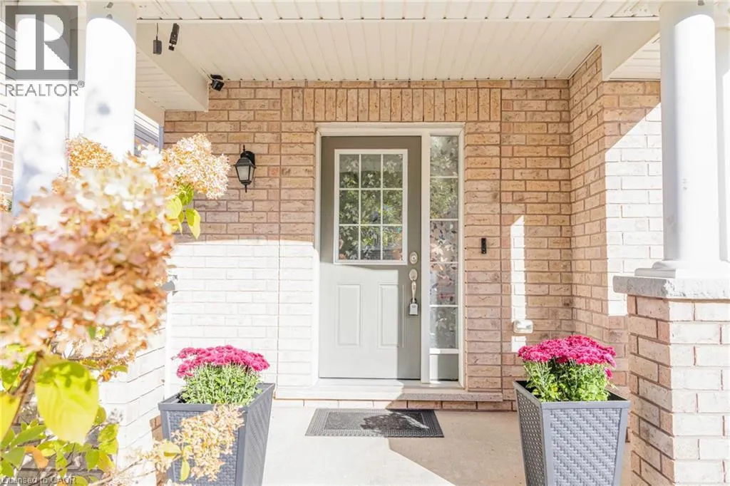 335 FALLING GREEN Crescent