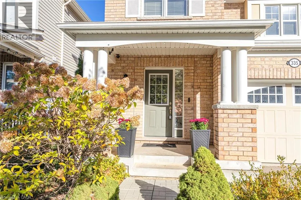 335 FALLING GREEN Crescent