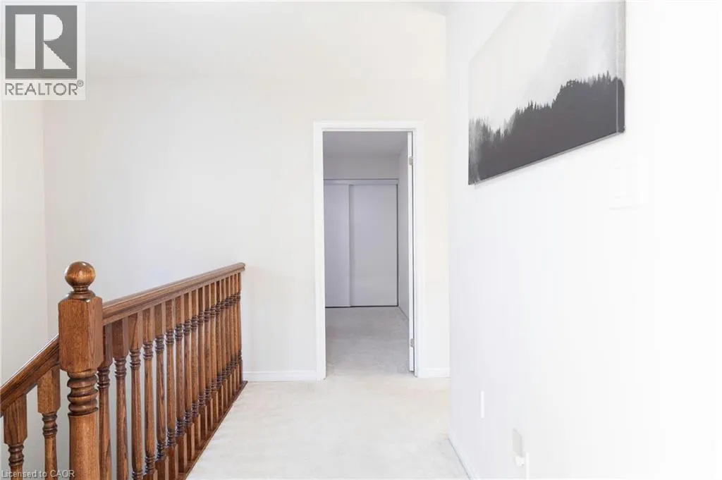 335 FALLING GREEN Crescent