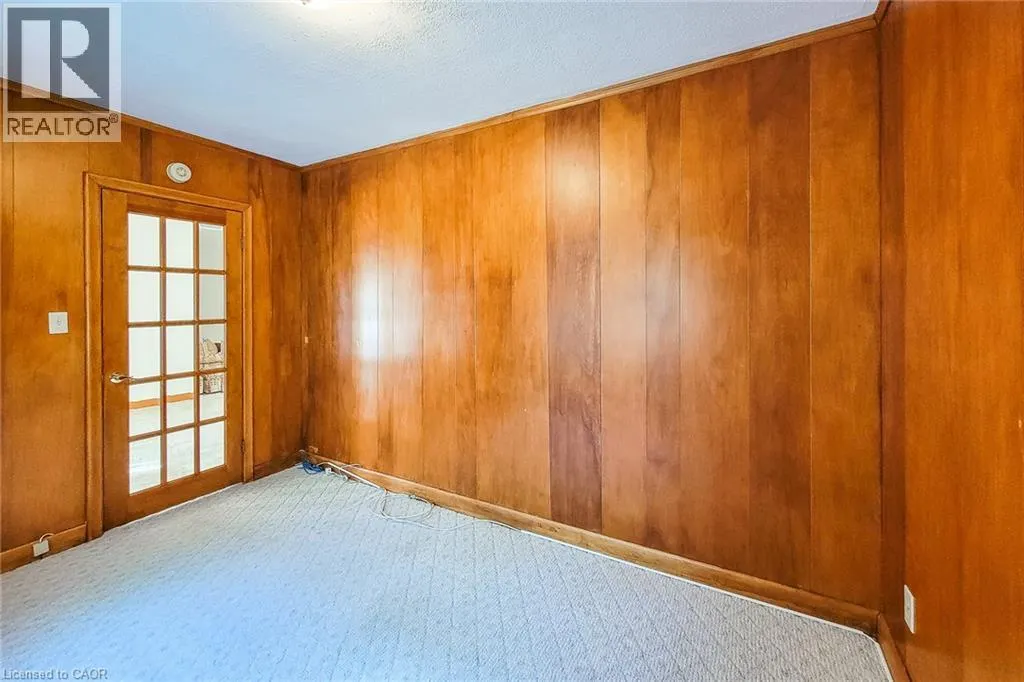 18 MANOR Place