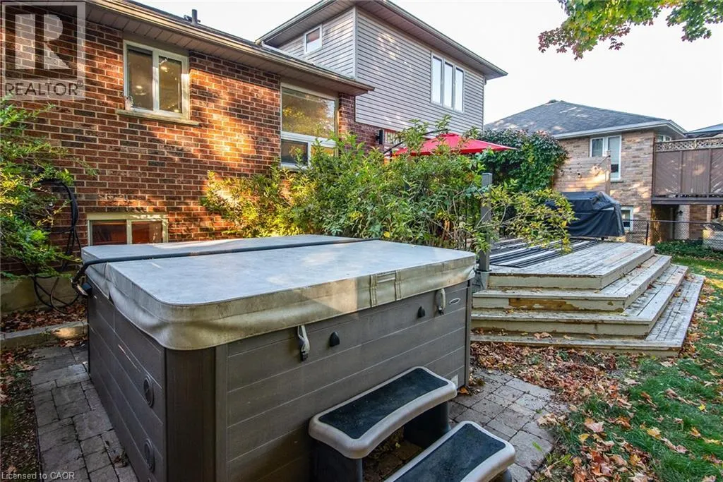 51 EBY Crescent