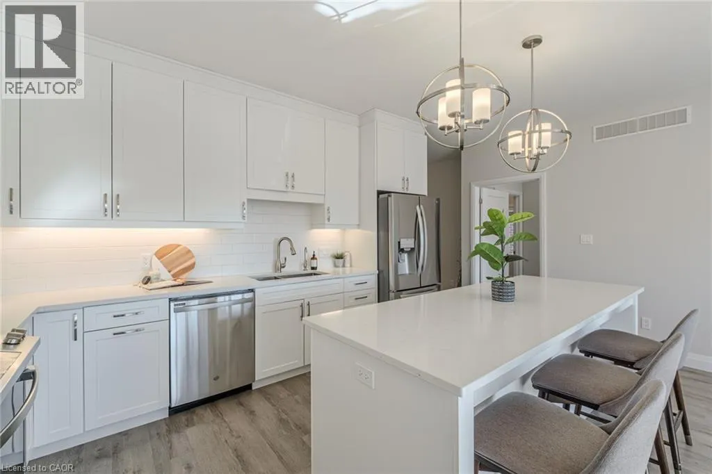 8 WATERTHRUSH Lane
