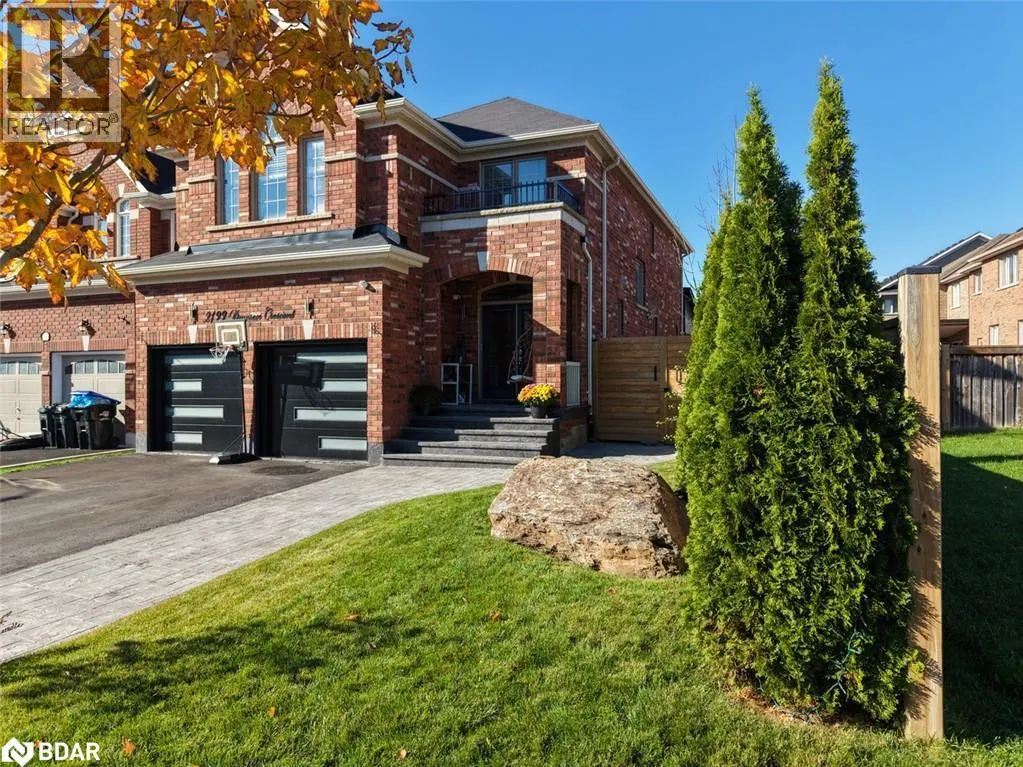 2199 DAWSON CRESCENT Crescent