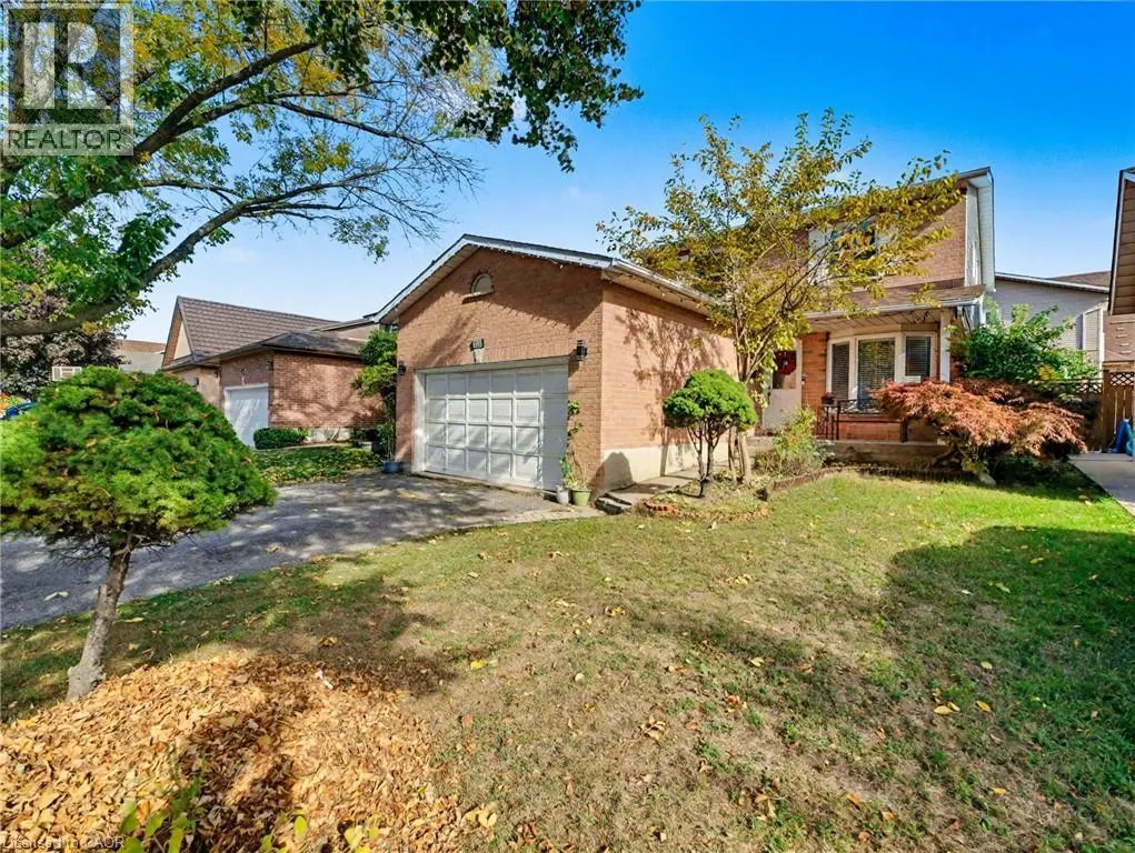 635 REXFORD Drive