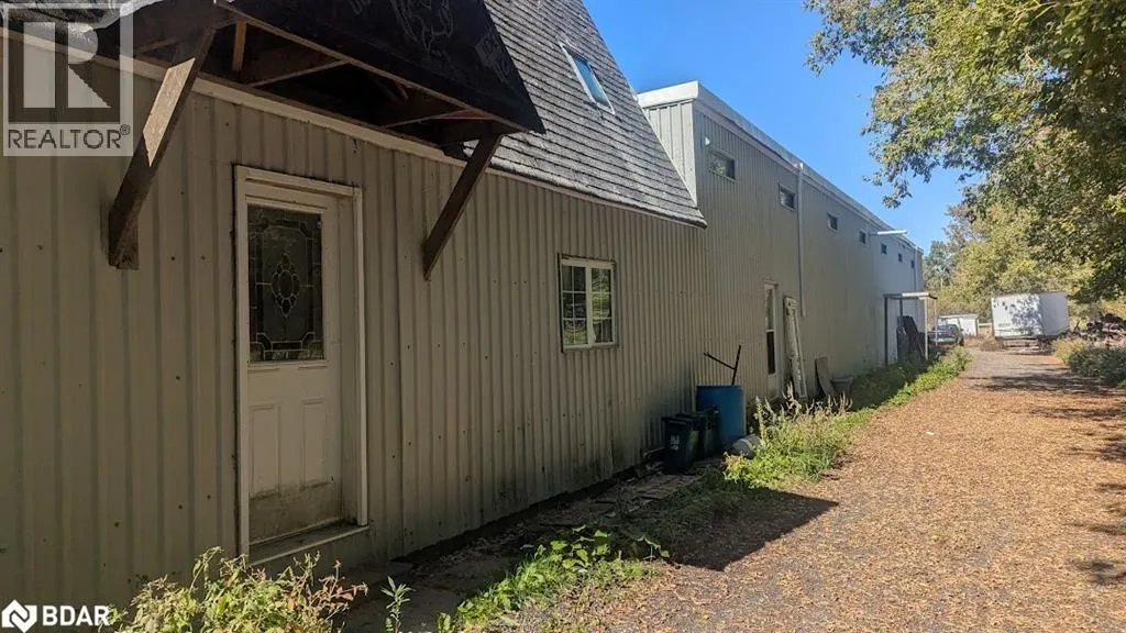 2884 HIGHWAY 89 Road