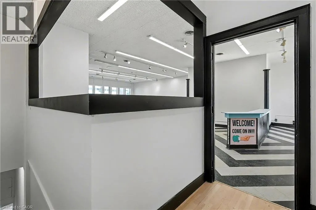 19 KING Street E Unit# 2, #2
