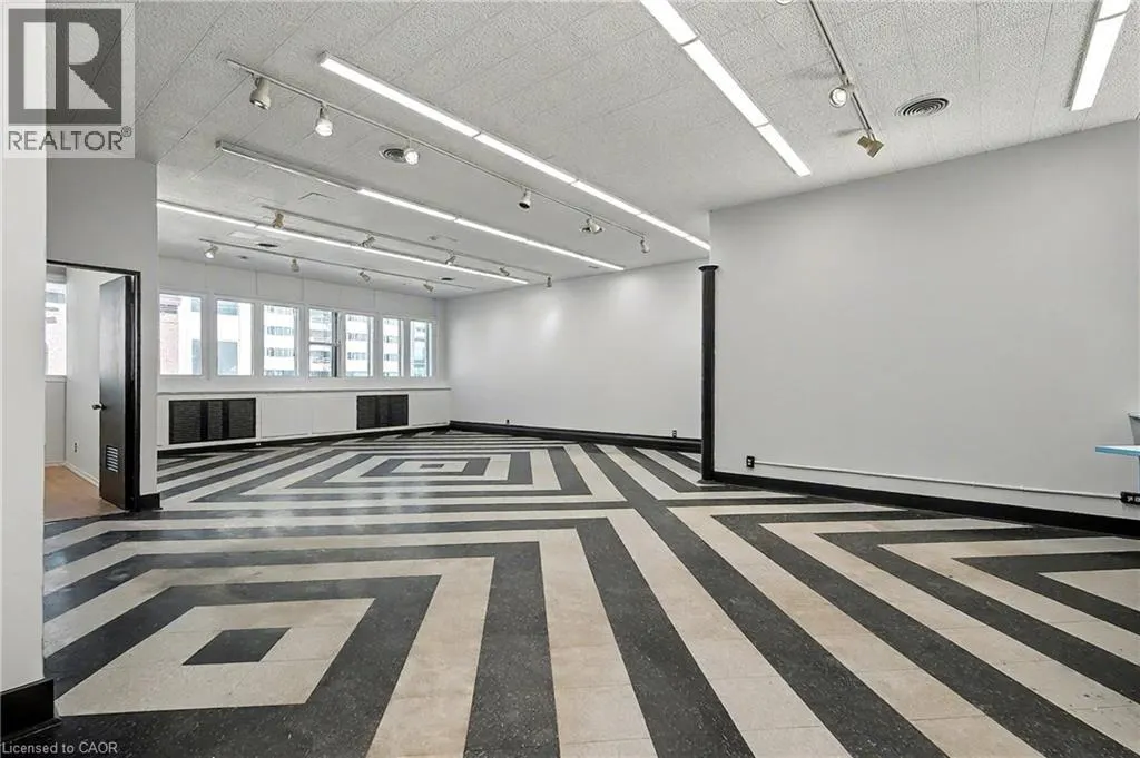 19 KING Street E Unit# 2, #2