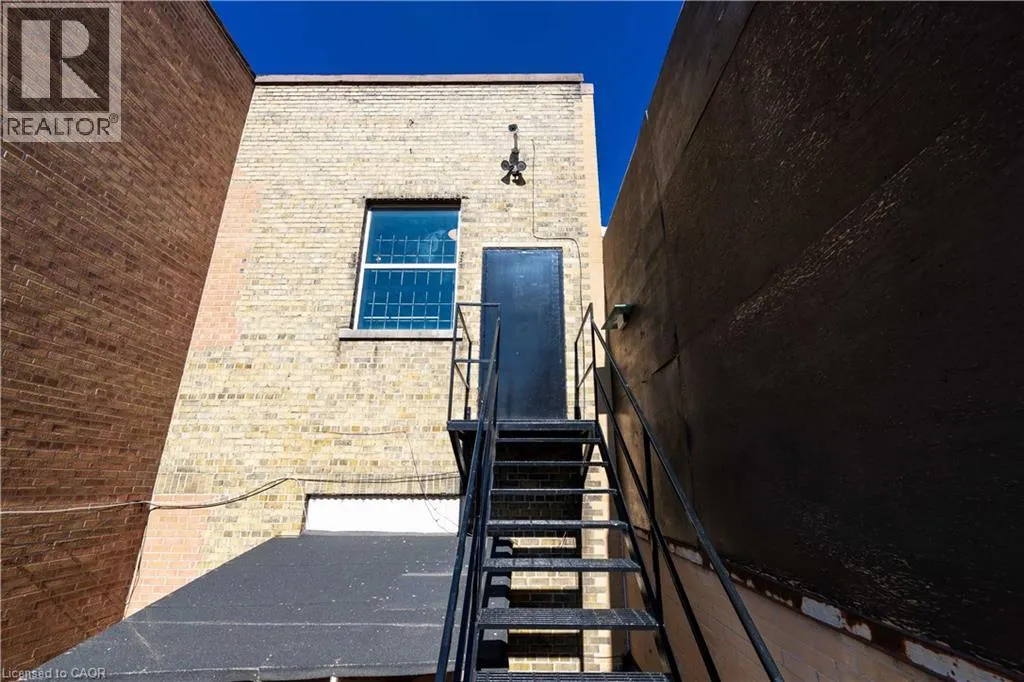 19 KING Street E Unit# 2, #2