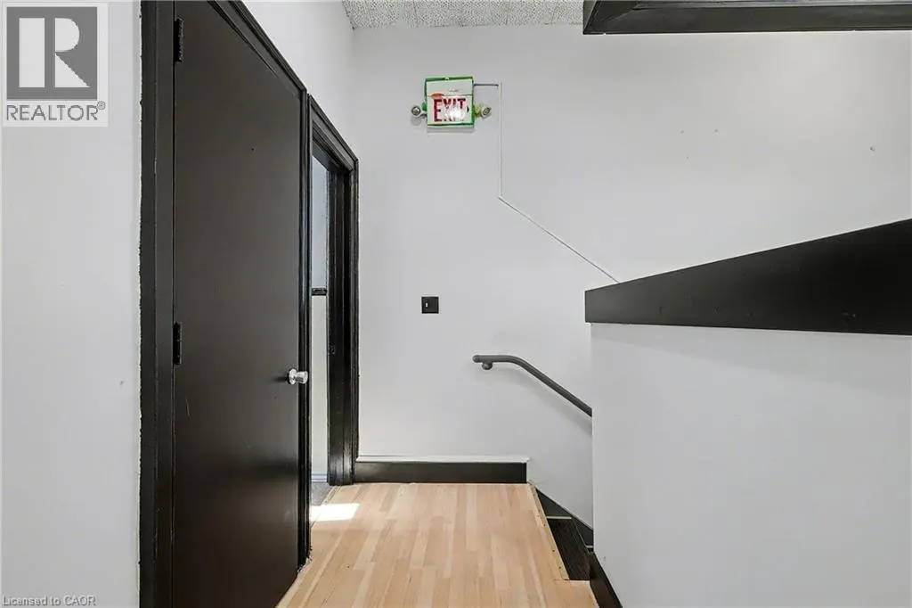 19 KING Street E Unit# 2, #2
