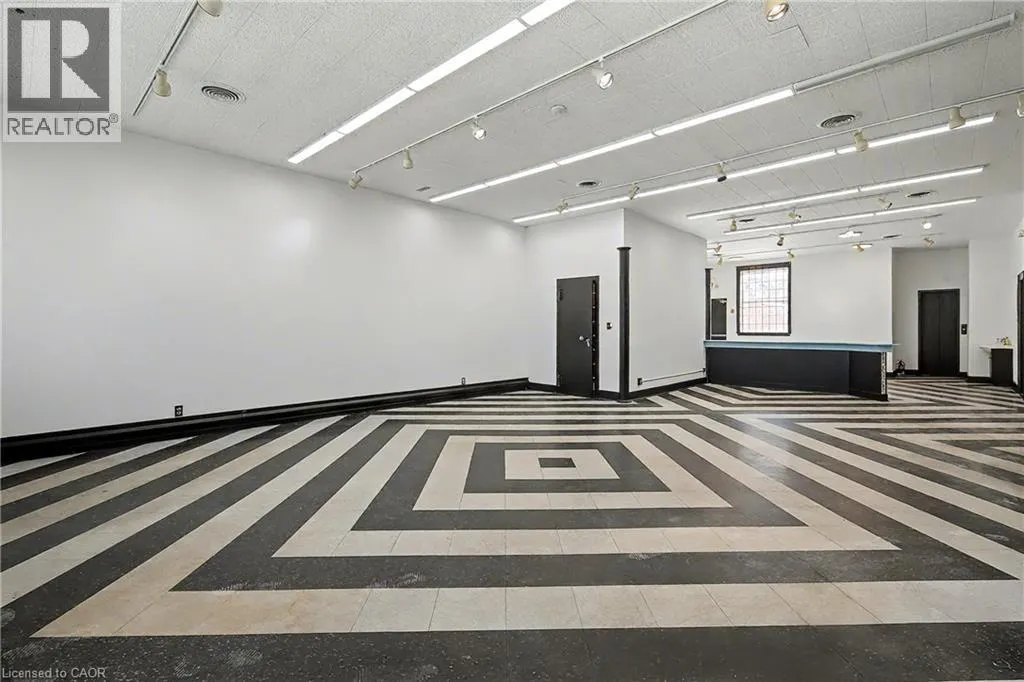 19 KING Street E Unit# 2, #2