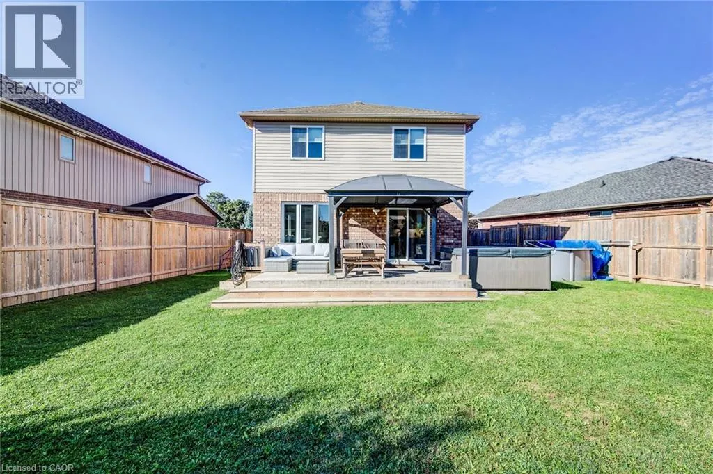 354 FENNEL Street