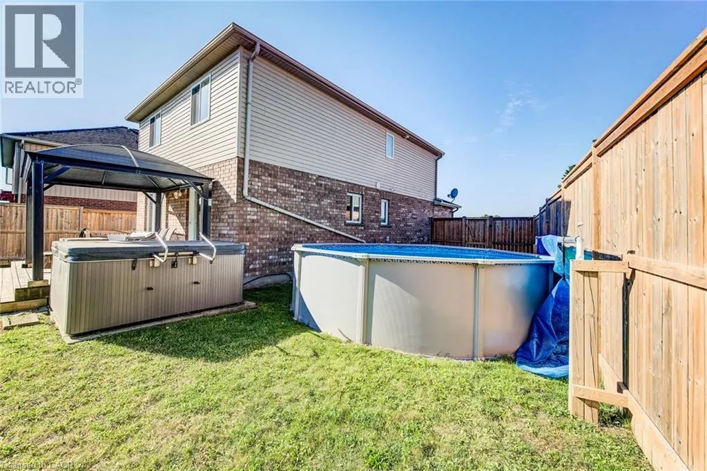 354 FENNEL Street