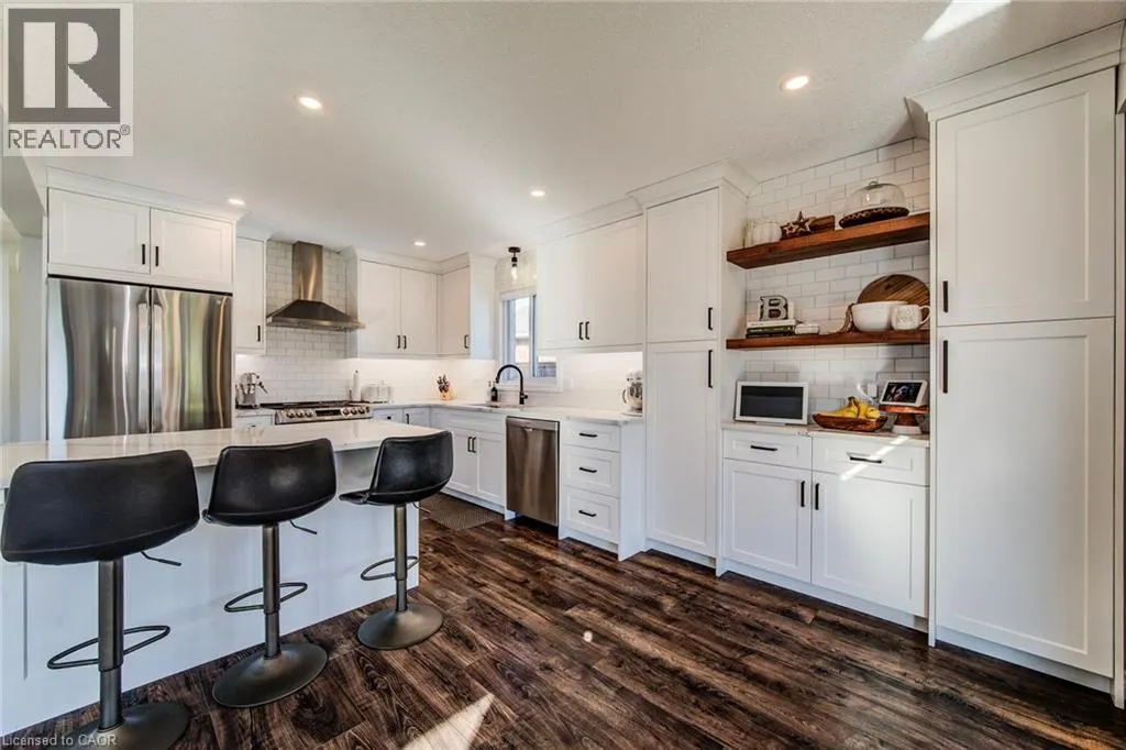 354 FENNEL Street