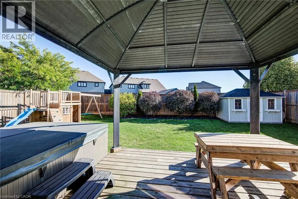 354 FENNEL Street