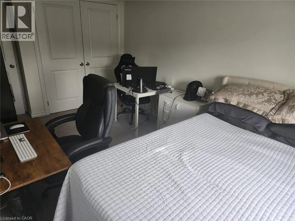 235 CHAPEL HILL Drive Unit# 33, #33