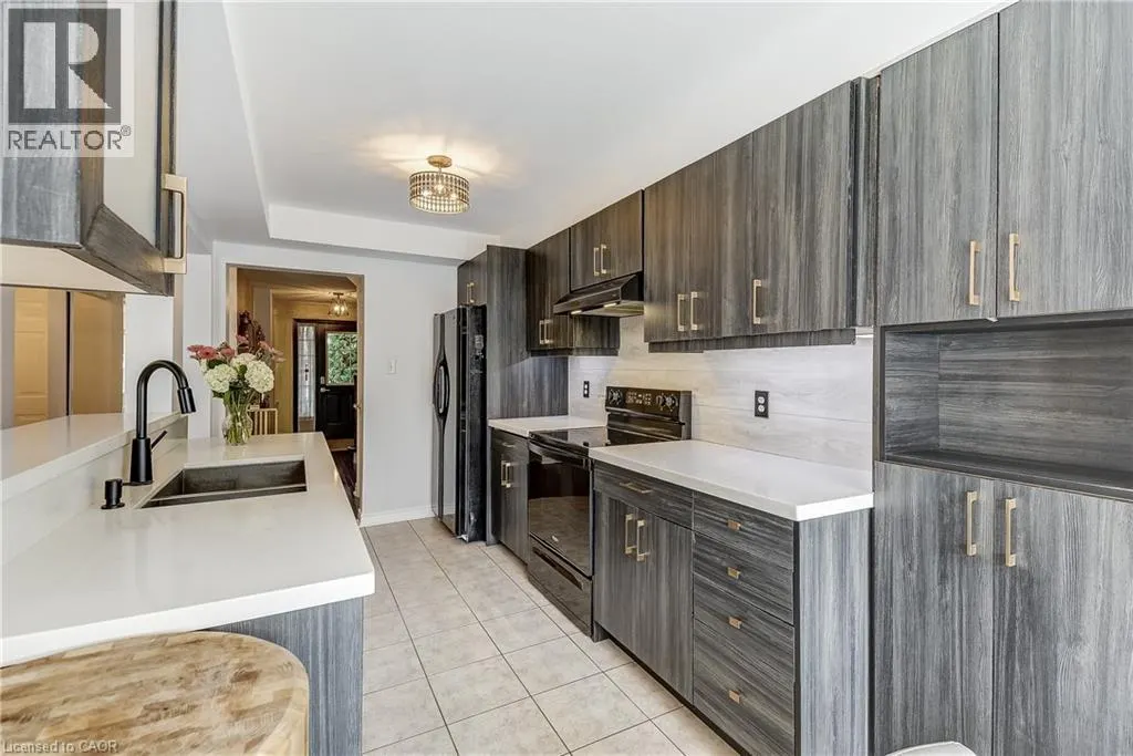 2511 BOROS Road Unit# 11, #11