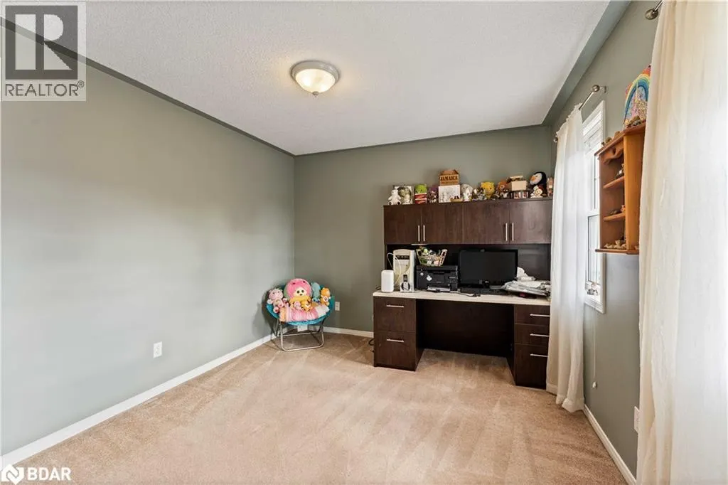 38 TRUAX Crescent