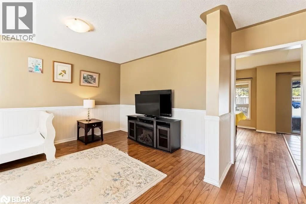 38 TRUAX Crescent