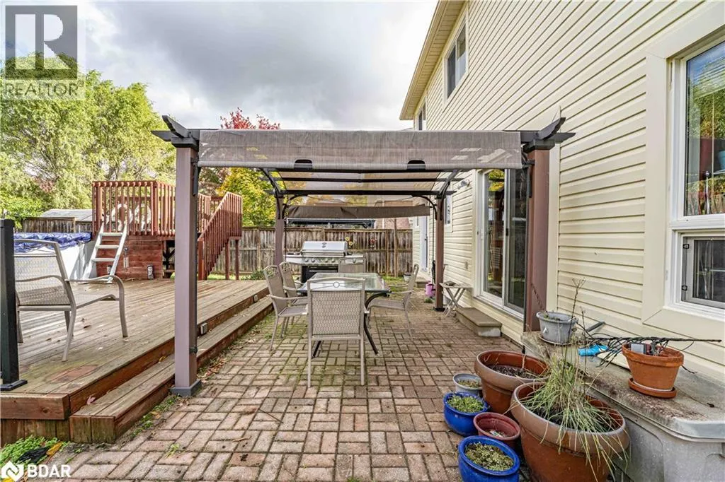 38 TRUAX Crescent