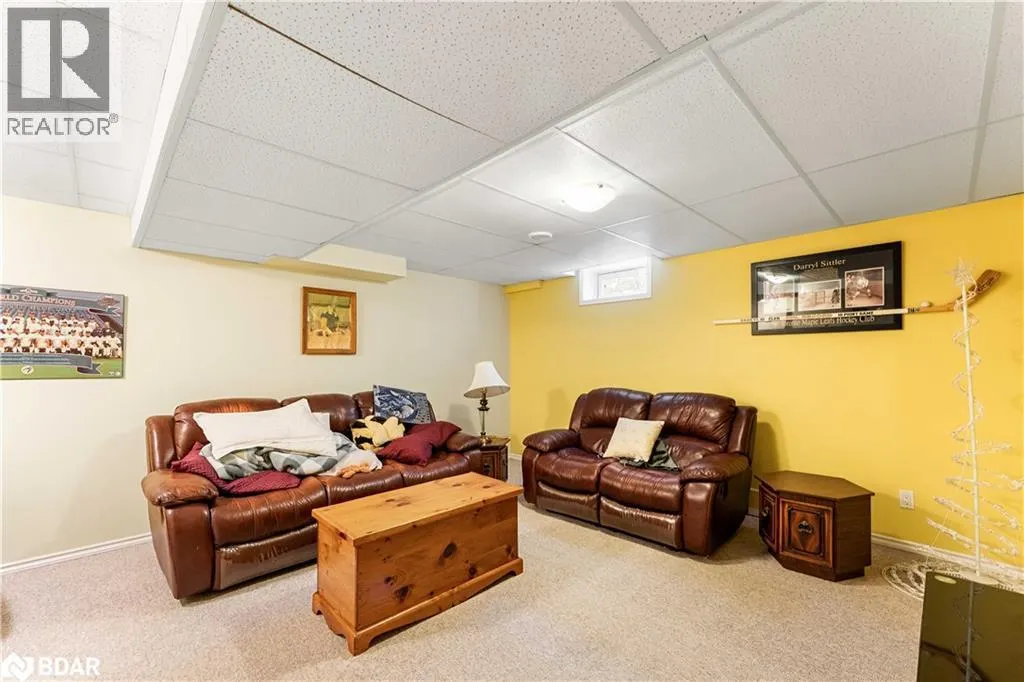 38 TRUAX Crescent