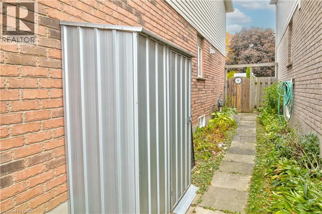 51 MCMEEKEN Drive