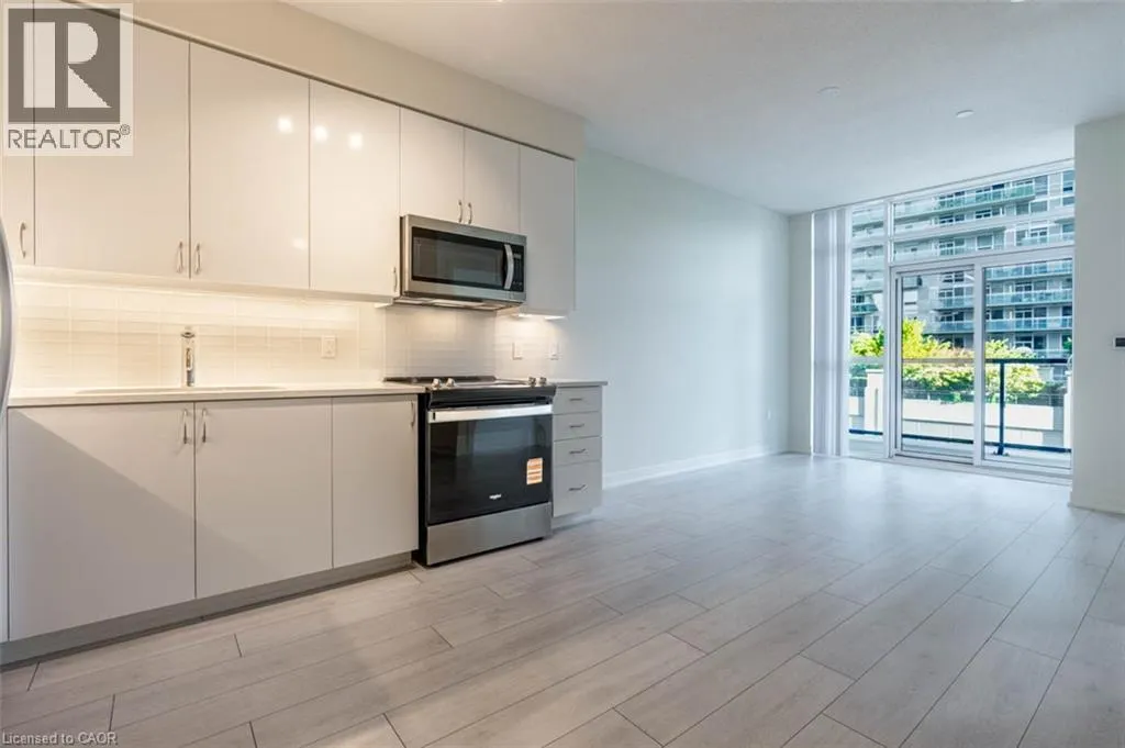 38 ANNIE CRAIG Drive Unit# 401, #401
