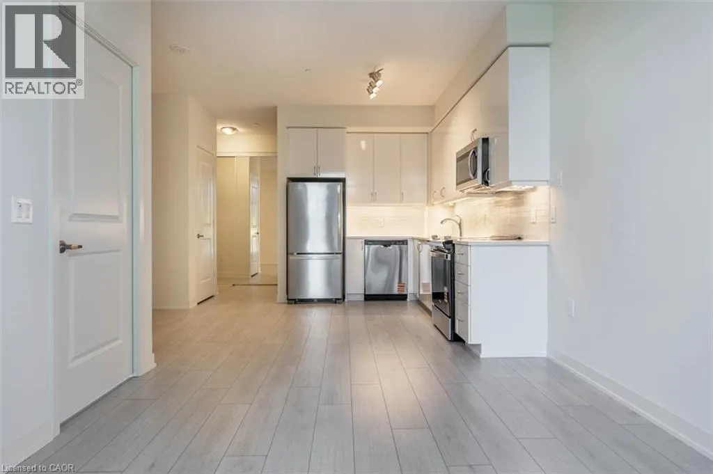 38 ANNIE CRAIG Drive Unit# 401, #401