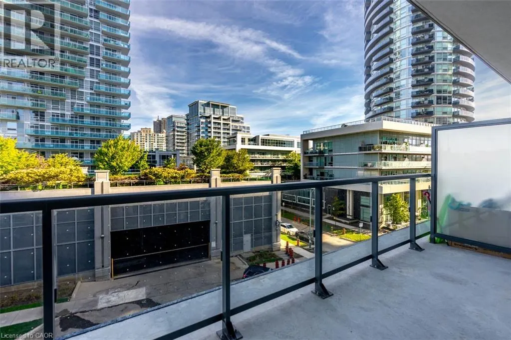 38 ANNIE CRAIG Drive Unit# 401, #401