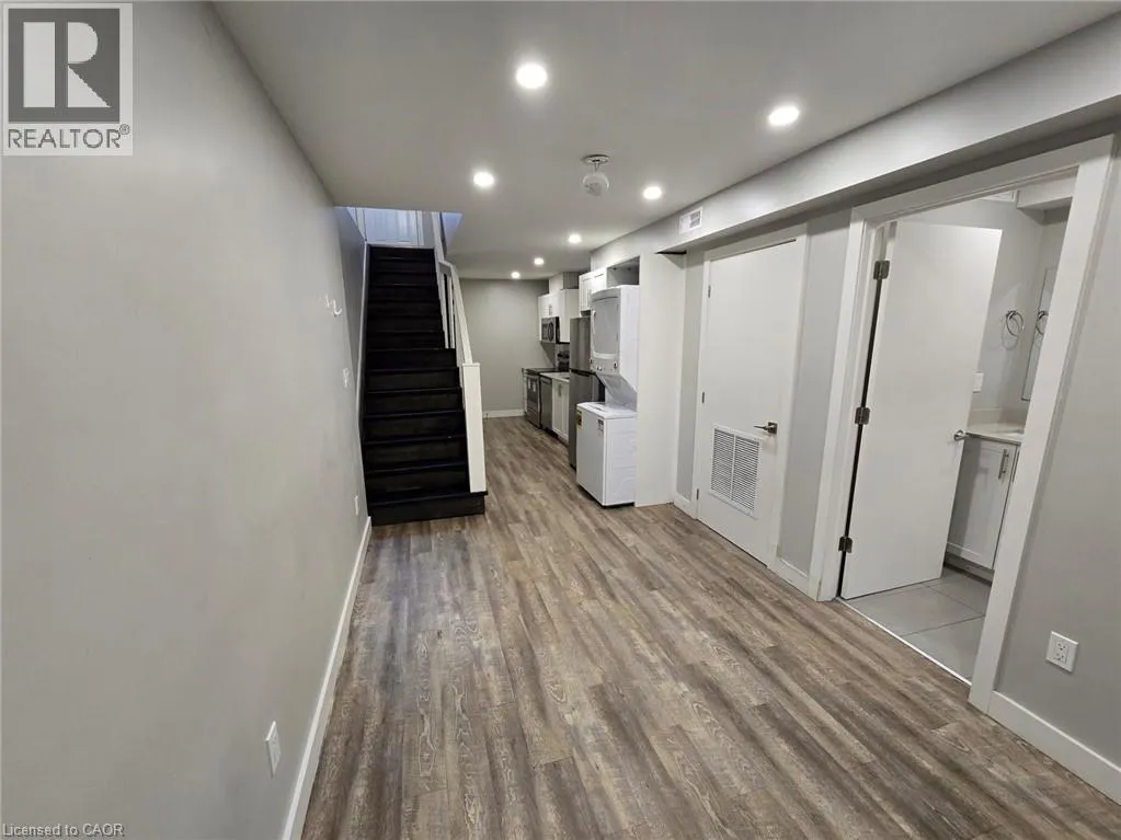 102 WELLINGTON Street N Unit# 1, #1