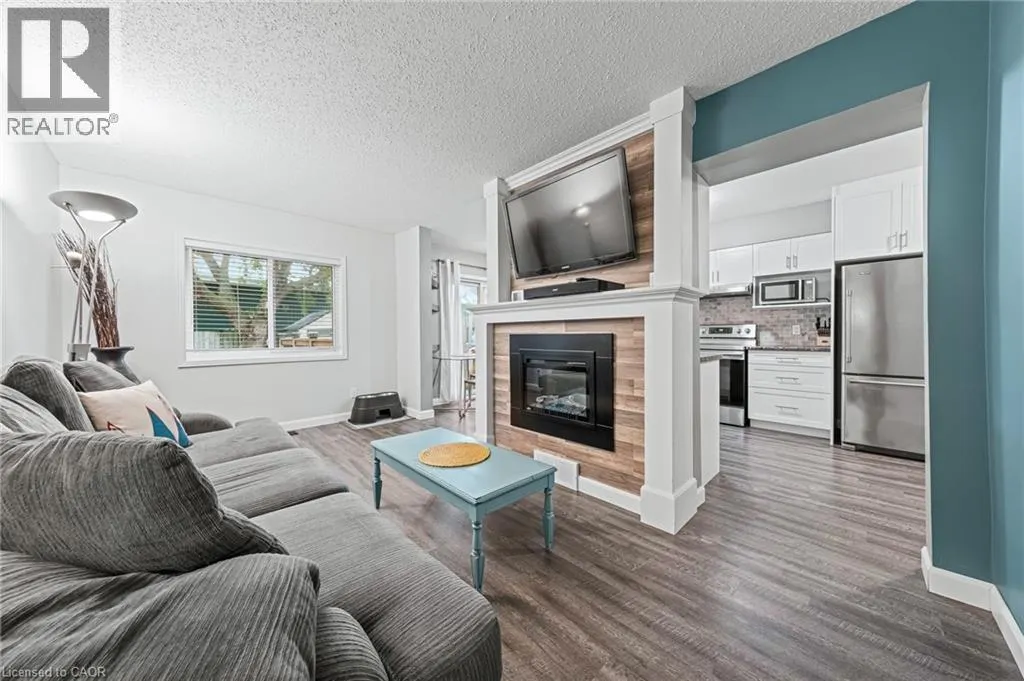 21 GRAYSTONE Court