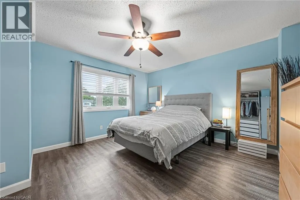 21 GRAYSTONE Court