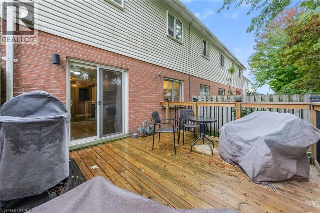 21 GRAYSTONE Court