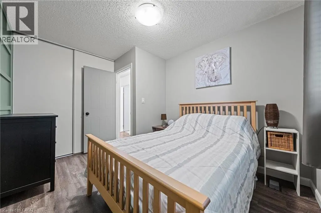 21 GRAYSTONE Court