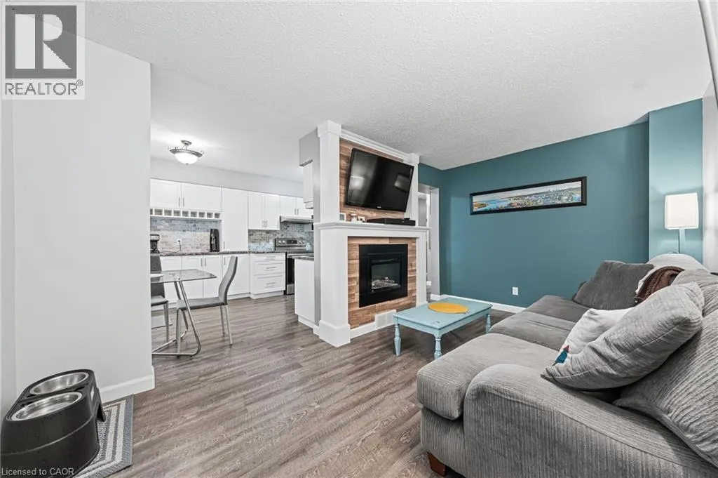 21 GRAYSTONE Court