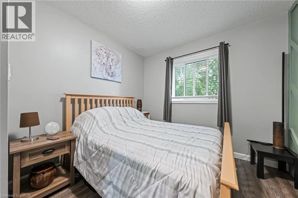 21 GRAYSTONE Court