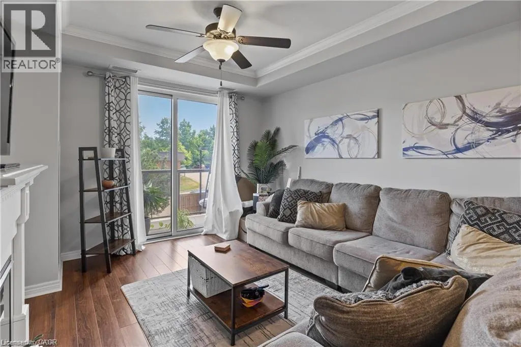 539 BELMONT Avenue W Unit# 210, #210