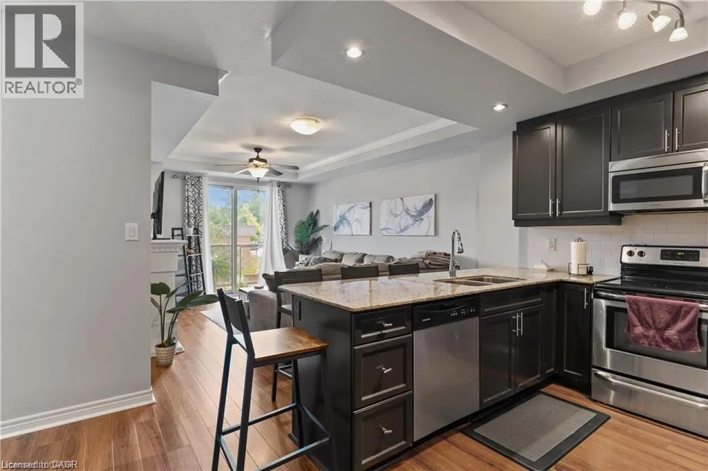 539 BELMONT Avenue W Unit# 210, #210