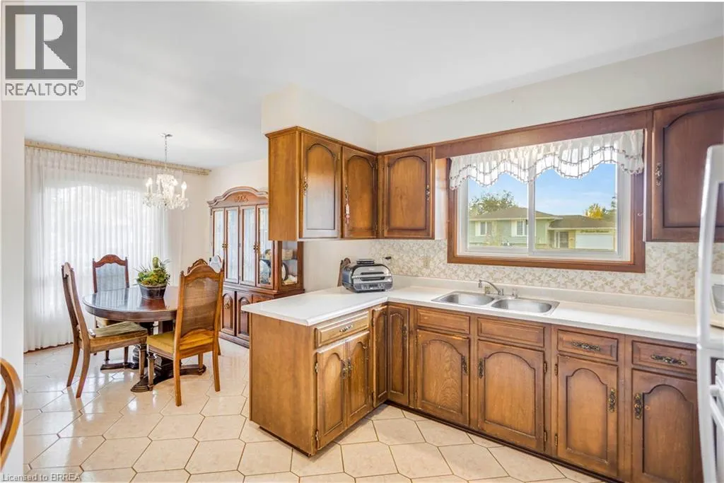 14 BURDOCK Boulevard