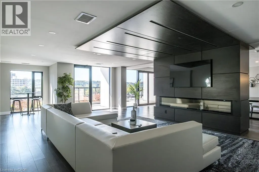15 QUEEN Street S Unit# 401, #401