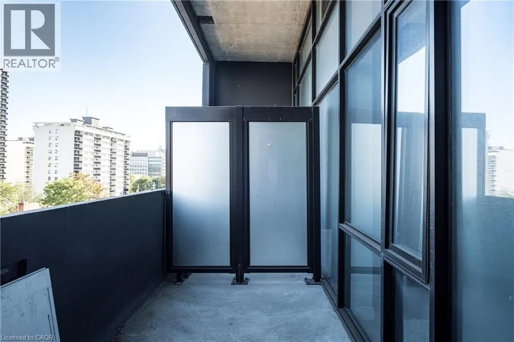 15 QUEEN Street S Unit# 401, #401