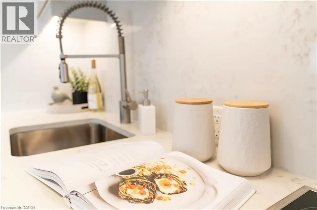 181 KING Street S Unit# 1814, #1814