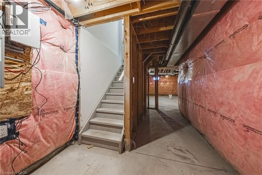 461 BLACKBURN Drive Unit# 5, #5