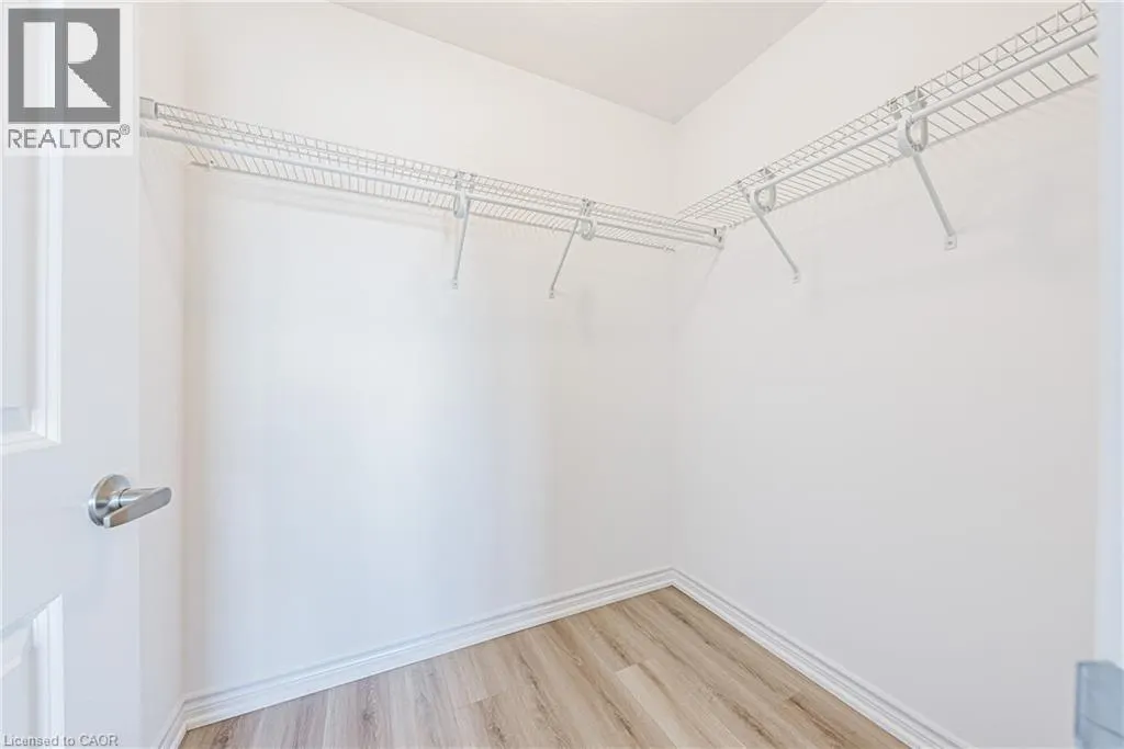 461 BLACKBURN Drive Unit# 5, #5