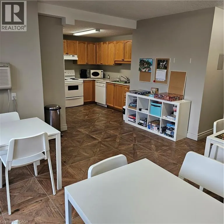 345 BRIARMEADOW Drive Unit# 101, #101